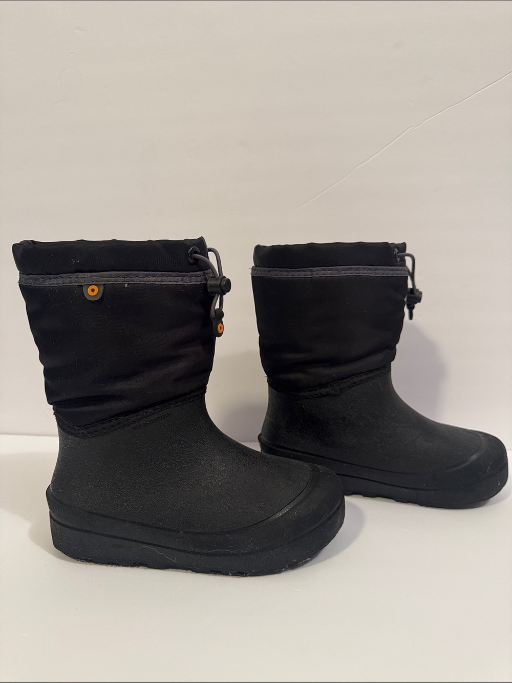 BOGS Kids Black Waterproof Snow Boots sz 13